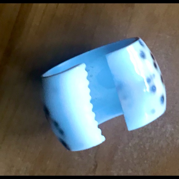 6 Shell Style Napkin Rings new. - Picture 7 of 8